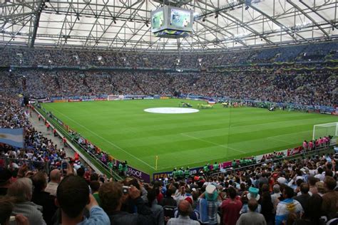 schalke stadium capacity